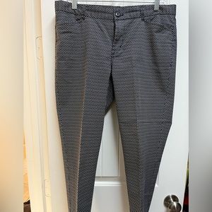 Gap size 10 slim khakis